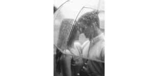 s'aimer sous la pluie